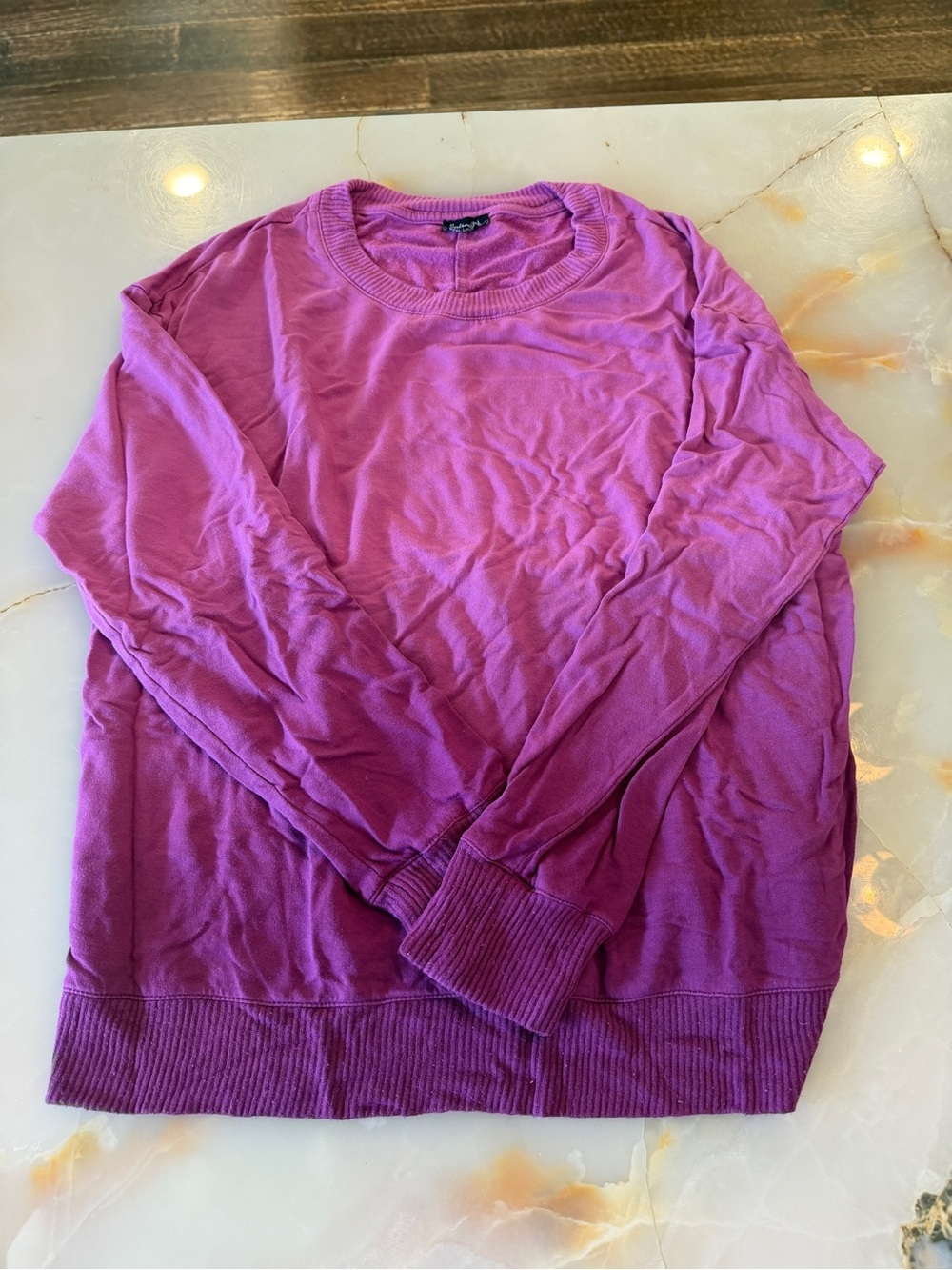 Splinded Womens Crewneck Sweater in Vibrant Magenta